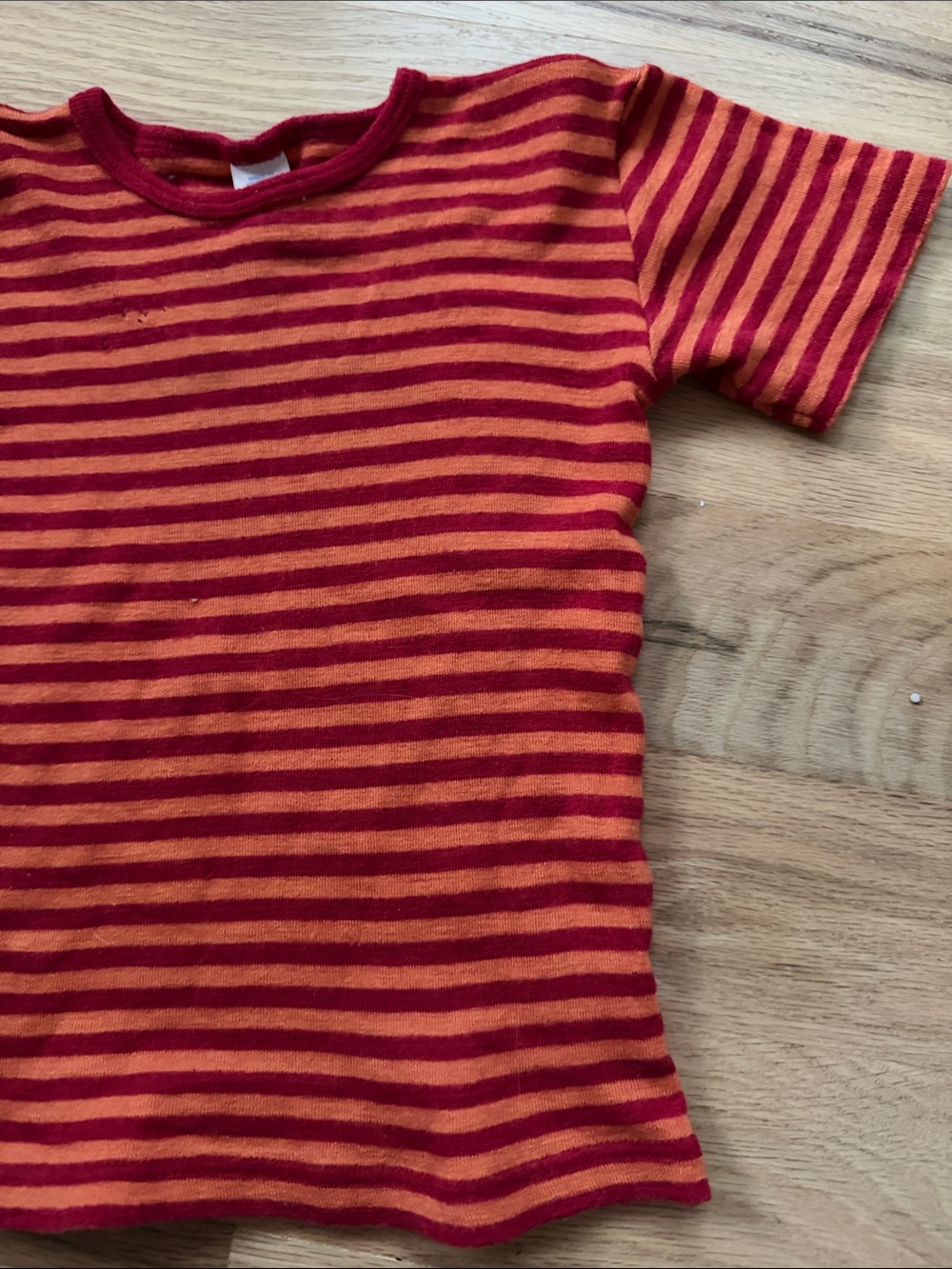 Engel German red/orange wool/silk crewneck cream short-sleeve top sz EUR 128 - Picture 3 of 9
